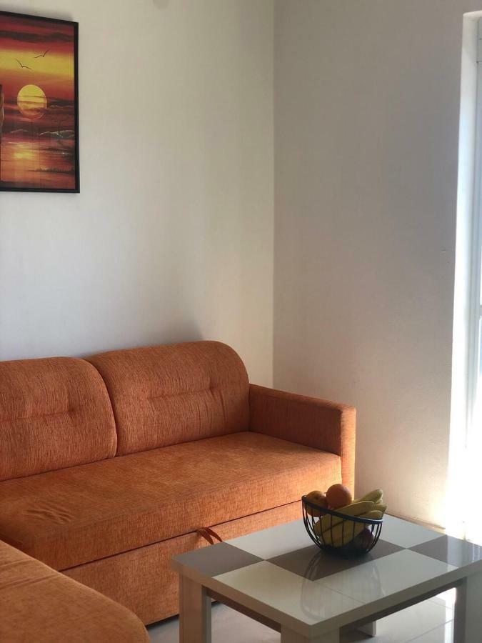 Apartmani Dini 울친 외부 사진