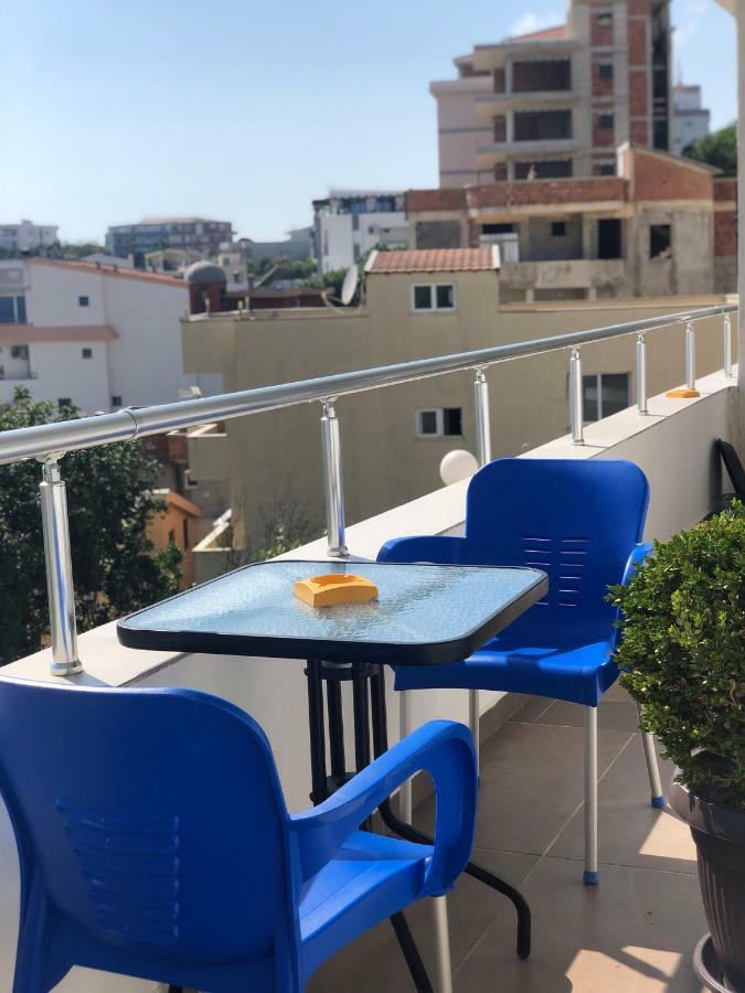 Apartmani Dini 울친 외부 사진