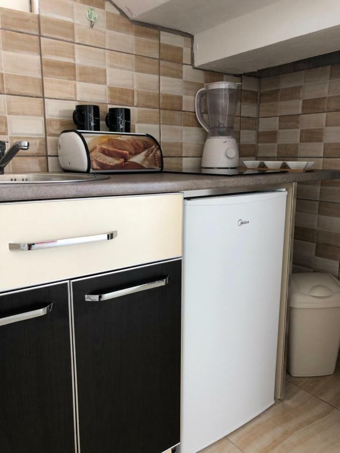 Apartmani Dini 울친 외부 사진