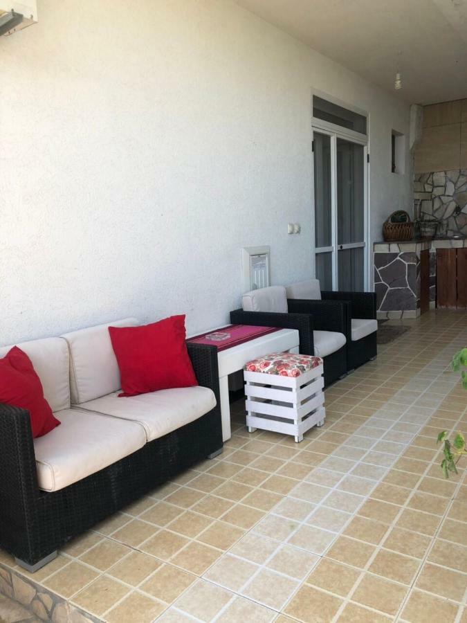 Apartmani Dini 울친 외부 사진